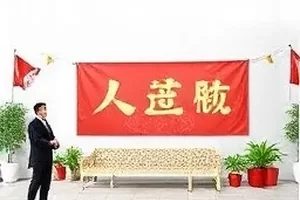 铁轨尽头结尾静默五分钟的铁轨长镜头